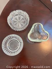 MaxSold Auction: 3 Vintage Glass Ashtrays Murano and More! - Los Angeles (California, USA) PARTNER MANAGED Estate Sale Online Auction - Shoup Avenue (CONDO)