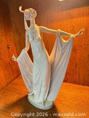 MaxSold Auction: Lladro Grand Dame Figurine 1568 - Los Angeles (California, USA) PARTNER MANAGED Estate Sale Online Auction - Shoup Avenue (CONDO)