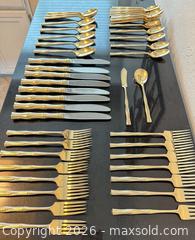 MaxSold Auction: Oxford Hall Stainless Japan Silverware Set  - Los Angeles (California, USA) PARTNER MANAGED Estate Sale Online Auction - Shoup Avenue (CONDO)