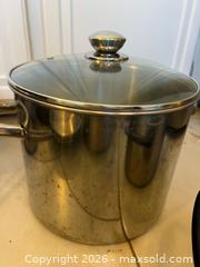 MaxSold Auction: Pots and Pans - Los Angeles (California, USA) PARTNER MANAGED Estate Sale Online Auction - Shoup Avenue (CONDO)