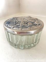 MaxSold Auction: Vintage Glass Vanity Powder Jars - Los Angeles (California, USA) PARTNER MANAGED Estate Sale Online Auction - Shoup Avenue (CONDO)