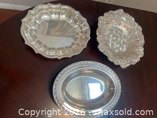 MaxSold Auction: Vintage Silverplate Serving Trays - Los Angeles (California, USA) PARTNER MANAGED Estate Sale Online Auction - Shoup Avenue (CONDO)