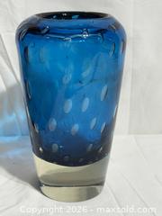 MaxSold Auction: Vintage Mid Century Modern Art Glass Vase By Czech Milan Metelak  - Ottawa (Ontario, Canada) SELLER MANAGED Downsizing Online Auction - Prince Albert Street
