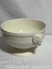 MaxSold Auction: Vintage Wedgwood Edme Pattern Footed Serving Bowl Ram Handles  - Ottawa (Ontario, Canada) SELLER MANAGED Downsizing Online Auction - Prince Albert Street