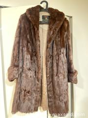 MaxSold Auction: Hudson's Bay Real Fur Brown Mid-Length Coat, Large - Surrey (British Columbia, Canada) SELLER MANAGED Estate Sale Online Auction - 72 Avenue