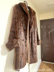 MaxSold Auction: Hudson's Bay Real Fur Brown Mid-Length Coat, Large - Surrey (British Columbia, Canada) SELLER MANAGED Estate Sale Online Auction - 72 Avenue