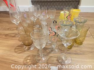 MaxSold Auction: Mixed Glassware Lot: Wine, Champagne, Goblets & Tumblers (20+) - Surrey (British Columbia, Canada) SELLER MANAGED Estate Sale Online Auction - 72 Avenue