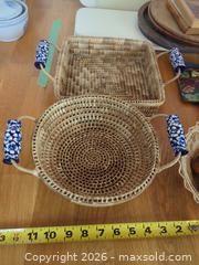 MaxSold Auction: Assorted Kitchenware Lot - Mixing Bowls, Utensils & More - Saanich (British Columbia, Canada) PARTNER MANAGED Moving Online Auction - Marsett Place (CONDO)