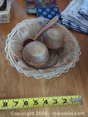 MaxSold Auction: Assorted Kitchenware Lot - Mixing Bowls, Utensils & More - Saanich (British Columbia, Canada) PARTNER MANAGED Moving Online Auction - Marsett Place (CONDO)