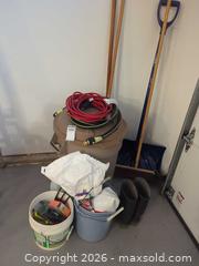 MaxSold Auction: Garden & Outdoor Tools and Accessories - Saanich (British Columbia, Canada) PARTNER MANAGED Moving Online Auction - Marsett Place (CONDO)