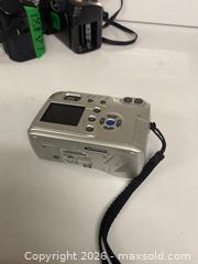 MaxSold Auction: HP digicam - Toronto (Ontario, Canada) SELLER MANAGED Moving Online Auction - Lansdowne Avenue