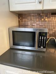 MaxSold Auction: Sylvania Stainless Steel Microwave - Toronto (Ontario, Canada) SELLER MANAGED Moving Online Auction - Lansdowne Avenue