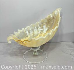 MaxSold Auction: Huge Vintage Lavorazione Arte Murano Glass Pedestal Centerpiece Bowl - Newmarket (Ontario, Canada) SELLER MANAGED Reseller Online Auction - Lundys Lane