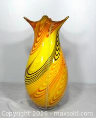 MaxSold Auction: Large Murano Style Art Glass Vase 11.5” - Newmarket (Ontario, Canada) SELLER MANAGED Reseller Online Auction - Lundys Lane
