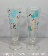 MaxSold Auction: Pair of Vintage Mid Century Federal Glass Atomic Amoeba Pilsner Glasses - Newmarket (Ontario, Canada) SELLER MANAGED Reseller Online Auction - Lundys Lane