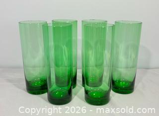 MaxSold Auction: Set of 6 Vintage Emerald Green Highball Tom Collins Gasses - Newmarket (Ontario, Canada) SELLER MANAGED Reseller Online Auction - Lundys Lane