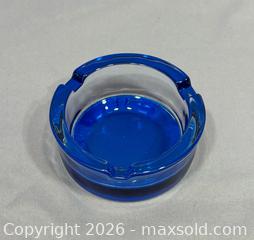 MaxSold Auction: Vintage Art Glass Ashtray - Newmarket (Ontario, Canada) SELLER MANAGED Reseller Online Auction - Lundys Lane