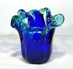 MaxSold Auction: Vintage Murano Glass Tulip Shape Lavorazione Cobalt Blue/green Flutes Vase  - Newmarket (Ontario, Canada) SELLER MANAGED Reseller Online Auction - Lundys Lane