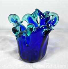 MaxSold Auction: Vintage Murano Glass Tulip Shape Lavorazione Cobalt Blue/green Flutes Vase  - Newmarket (Ontario, Canada) SELLER MANAGED Reseller Online Auction - Lundys Lane