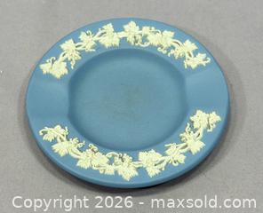 MaxSold Auction: Vintage Wedgwood Blue Jasperware Ashtray - Newmarket (Ontario, Canada) SELLER MANAGED Reseller Online Auction - Lundys Lane