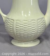 MaxSold Auction: Vintage Wedgwood Willow Weave Coffee Pot Teapot - Newmarket (Ontario, Canada) SELLER MANAGED Reseller Online Auction - Lundys Lane