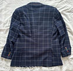 MaxSold Auction: A Fish Named Fred Men’s Window Pane Check Pattern Navy Blazer Sz 44 - Newmarket (Ontario, Canada) SELLER MANAGED Reseller Online Auction - Silken Laumann Drive
