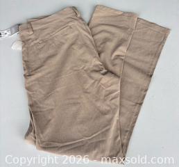 MaxSold Auction: Adidas Men’s Crosshatch Pants NWT Sz 34x32 - Newmarket (Ontario, Canada) SELLER MANAGED Reseller Online Auction - Silken Laumann Drive