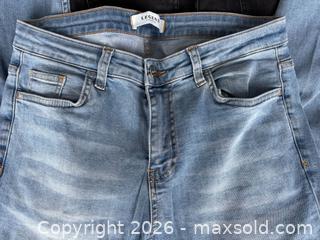 MaxSold Auction: Legend London Men’s Jeans  - Newmarket (Ontario, Canada) SELLER MANAGED Reseller Online Auction - Silken Laumann Drive
