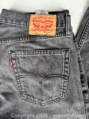 MaxSold Auction: Levi’s Men’s Jeans Sz 32x34  - Newmarket (Ontario, Canada) SELLER MANAGED Reseller Online Auction - Silken Laumann Drive