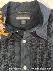 MaxSold Auction: Men’s Guess Floral Pattern Dress Shirt - Newmarket (Ontario, Canada) SELLER MANAGED Reseller Online Auction - Silken Laumann Drive