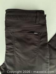MaxSold Auction: O’Neil Hybrid Men’s Pants 34x32  - Newmarket (Ontario, Canada) SELLER MANAGED Reseller Online Auction - Silken Laumann Drive