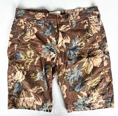 MaxSold Auction: Ralph Lauren Denim and Supply Men’s Shorts Sz 31 - Newmarket (Ontario, Canada) SELLER MANAGED Reseller Online Auction - Silken Laumann Drive