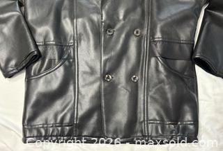 MaxSold Auction: Vintage Pervin & Co Men’s Leather Sherpa Lined Jacket  - Newmarket (Ontario, Canada) SELLER MANAGED Reseller Online Auction - Silken Laumann Drive