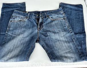 MaxSold Auction: Zoo York Men’s Jeans Sz 34x33 - Newmarket (Ontario, Canada) SELLER MANAGED Reseller Online Auction - Silken Laumann Drive