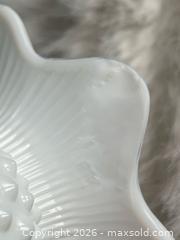 MaxSold Auction: 5-Piece Hobnail Milk Glass Set – Opaque White - Oshawa (Ontario, Canada) SELLER MANAGED Downsizing Online Auction - Arthur Street Arthur