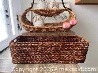 MaxSold Auction: Classic French Country Decor Lot – Baskets, Birds, Trays & Vintage Shoe Stretchers - Oshawa (Ontario, Canada) SELLER MANAGED Downsizing Online Auction - Arthur Street Arthur