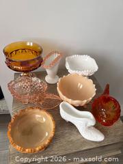 MaxSold Auction: Vintage Art Glass & Milk Glass Decorative Lot – 6 Pieces - Oshawa (Ontario, Canada) SELLER MANAGED Downsizing Online Auction - Arthur Street Arthur