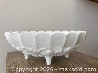 MaxSold Auction: Vintage Milk Glass Pedestal Fruit Bowl – 12” - Oshawa (Ontario, Canada) SELLER MANAGED Downsizing Online Auction - Arthur Street Arthur