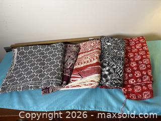 MaxSold Auction: Batik Fabric - Toronto (Ontario, Canada) PARTNER MANAGED Estate Sale Online Auction - Arlene Crescent