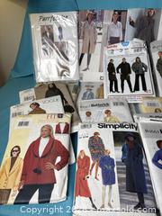 MaxSold Auction: Coats/Outerwear Patterns - Toronto (Ontario, Canada) PARTNER MANAGED Estate Sale Online Auction - Arlene Crescent