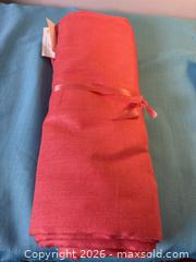 MaxSold Auction: Linen fabric - Toronto (Ontario, Canada) PARTNER MANAGED Estate Sale Online Auction - Arlene Crescent