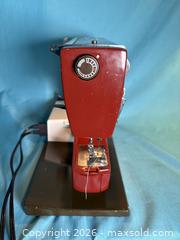 MaxSold Auction: Sewing machine Husqvarna 2000SL - Toronto (Ontario, Canada) PARTNER MANAGED Estate Sale Online Auction - Arlene Crescent