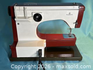 MaxSold Auction: Sewing machine Husqvarna 2000SL - Toronto (Ontario, Canada) PARTNER MANAGED Estate Sale Online Auction - Arlene Crescent