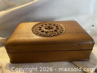 MaxSold Auction: Antique Hand Carved Casket solid Wooden Jewelry box / Keepsake box / Trinket box / Cigar Box Ornate Carved Lid Large Natural Old Wood Box Indian Style - Toronto (Ontario, Canada) SELLER MANAGED Downsizing Online Auction - O'connor Drive (CONDO)