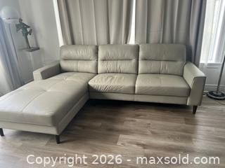 MaxSold Auction: Basically New Sectional Couch - Hamilton (Ontario, Canada) SELLER MANAGED Estate Sale Online Auction - Gertrude Street