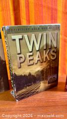 MaxSold Auction: Twin Peaks Lot - Hamilton (Ontario, Canada) SELLER MANAGED Estate Sale Online Auction - Gertrude Street