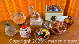 MaxSold Auction: Vintage Art Glass - Hamilton (Ontario, Canada) SELLER MANAGED Estate Sale Online Auction - Gertrude Street