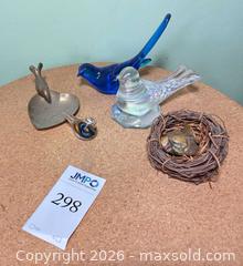 MaxSold Auction: Birds! - Fremont (California, USA) PARTNER MANAGED Estate Sale Online Auction - Las Palmas Avenue