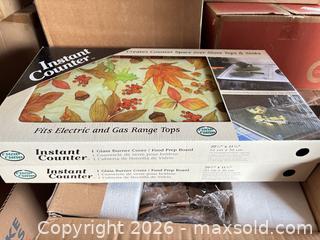 MaxSold Auction: Fall Themed Porcelain Serving Ware - New or Unused - Fremont (California, USA) PARTNER MANAGED Estate Sale Online Auction - Las Palmas Avenue