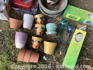 MaxSold Auction: Flower Pots & Accessories #2  - Fremont (California, USA) PARTNER MANAGED Estate Sale Online Auction - Las Palmas Avenue